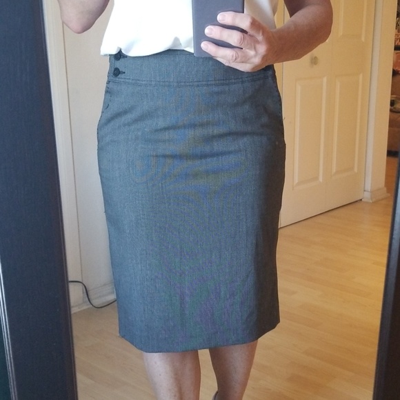 bebe Dresses & Skirts - Bebe Black Pleated Pencil Skirt Size 6